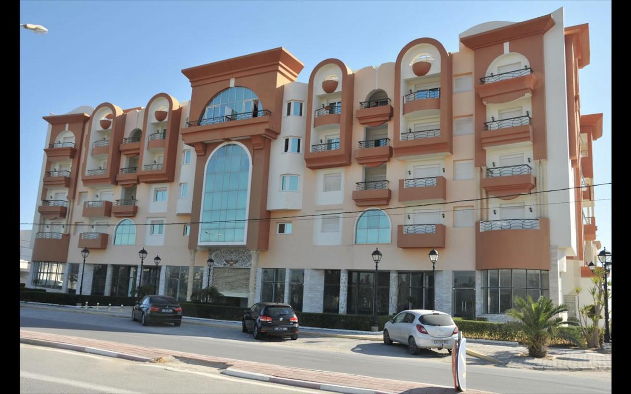 Evasion Familiale Pres De De La S3 Kantaoui Sousse *